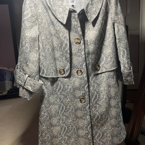 Cabo jacket, gently worn - Picture 4 of 4